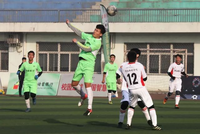 内马尔表达对弗拉门戈的热爱：愿为其效力感到荣幸